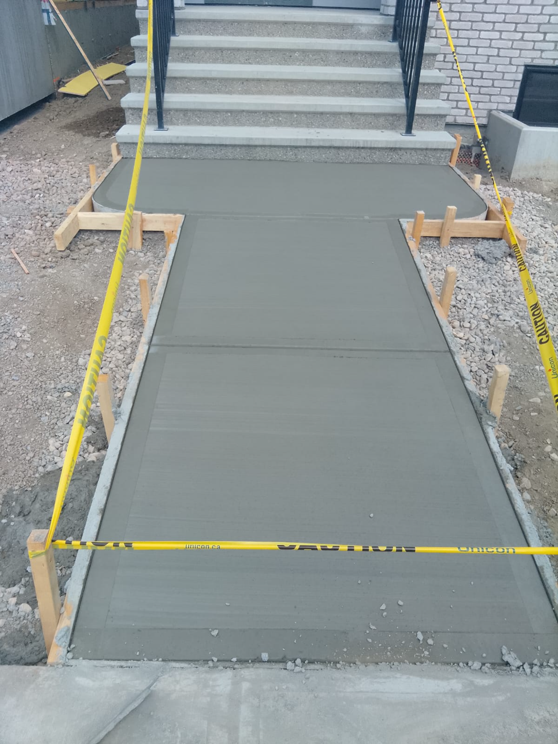 Concrete pour backyard patio