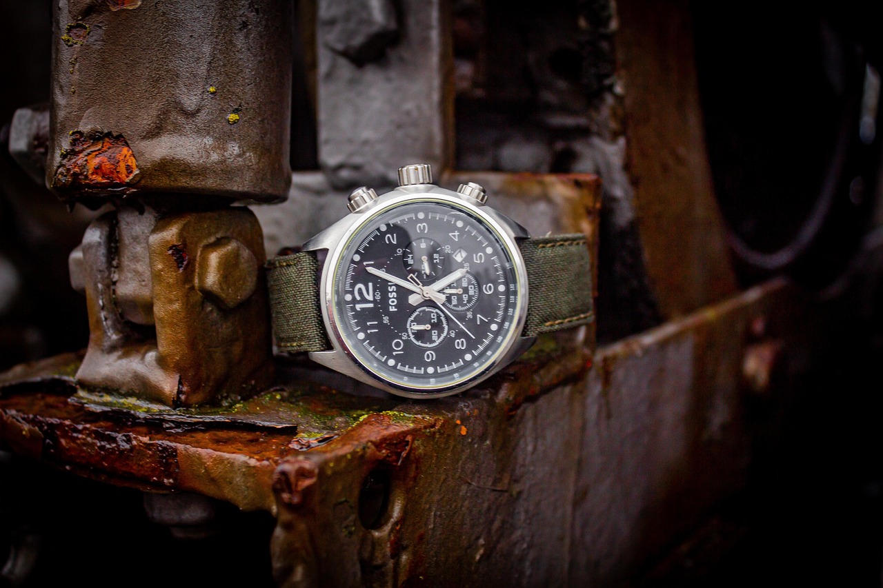 A close up of a wristwatch face
